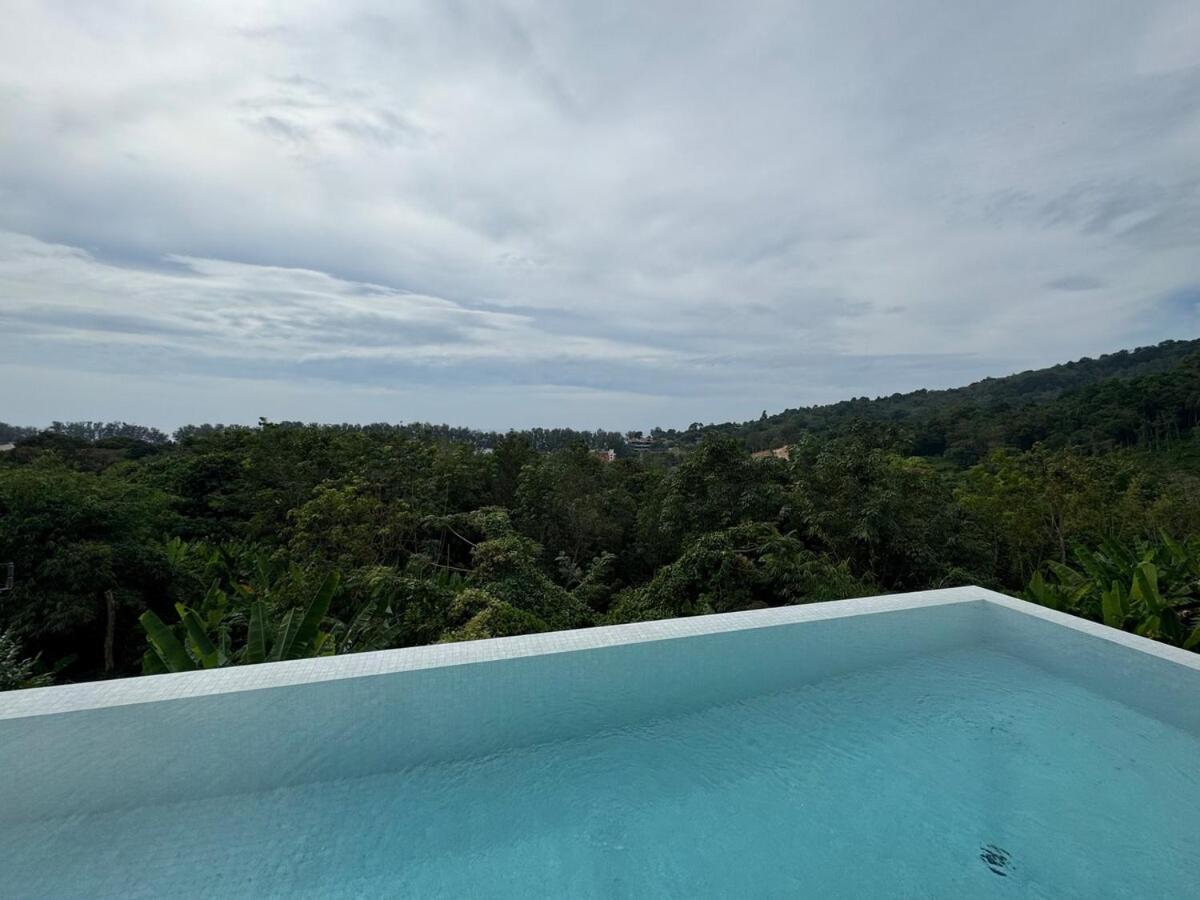 Mandarin Villa, Naithon Beach, Villa