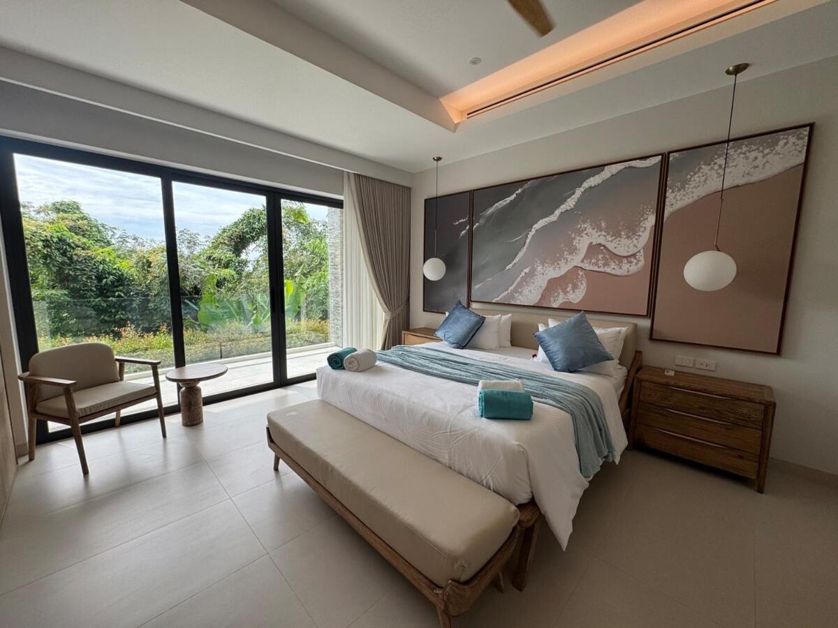 Villa Mandarin Villa, Naithon Beach, *