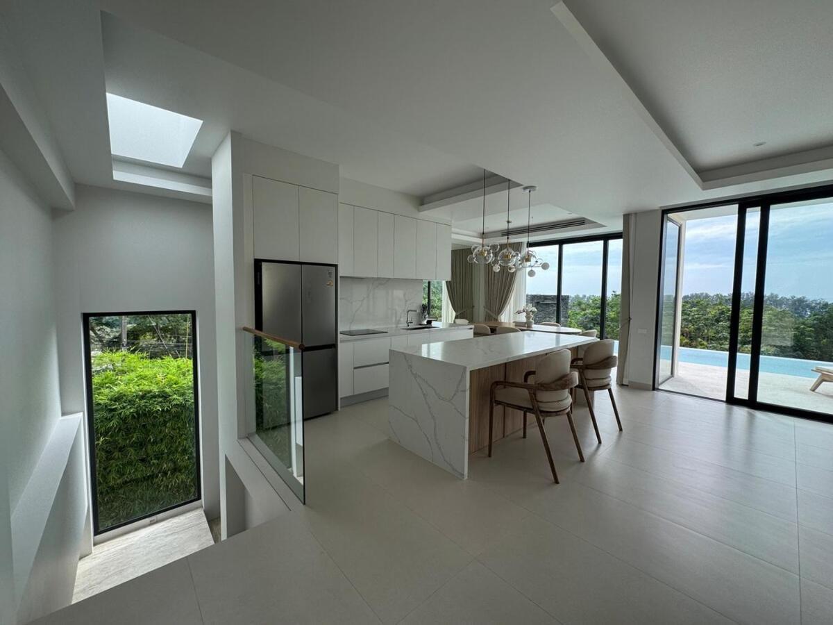 Villa Mandarin Villa, Naithon Beach, *