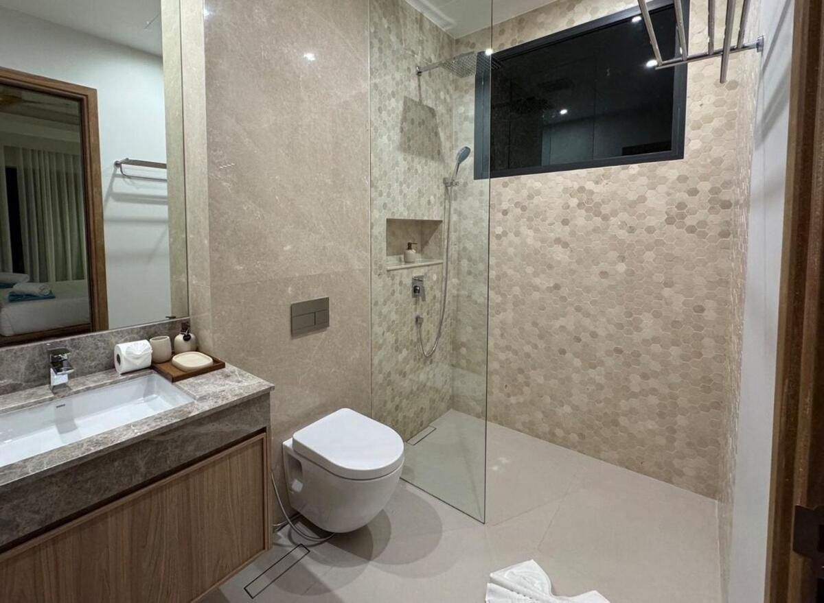 Mandarin Villa, Naithon Beach, Villa *